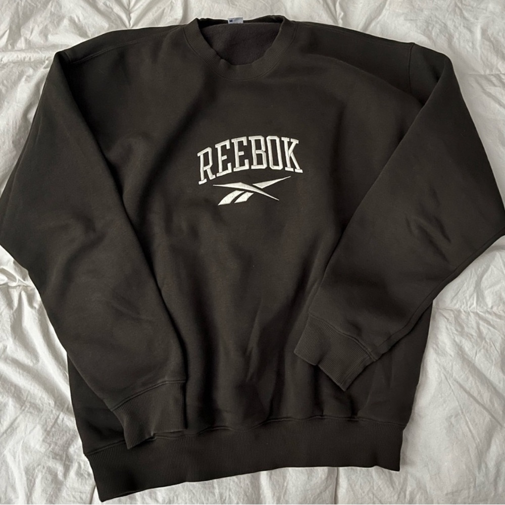 Reeboks sweatshirt